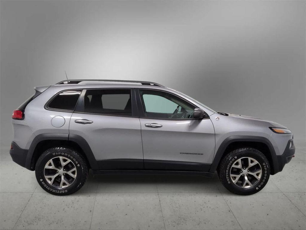 used 2018 Jeep Cherokee car, priced at $15,875