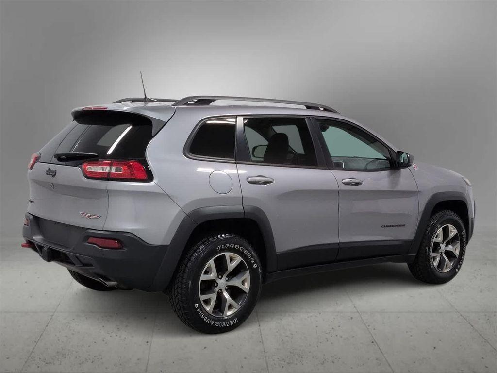 used 2018 Jeep Cherokee car, priced at $15,875