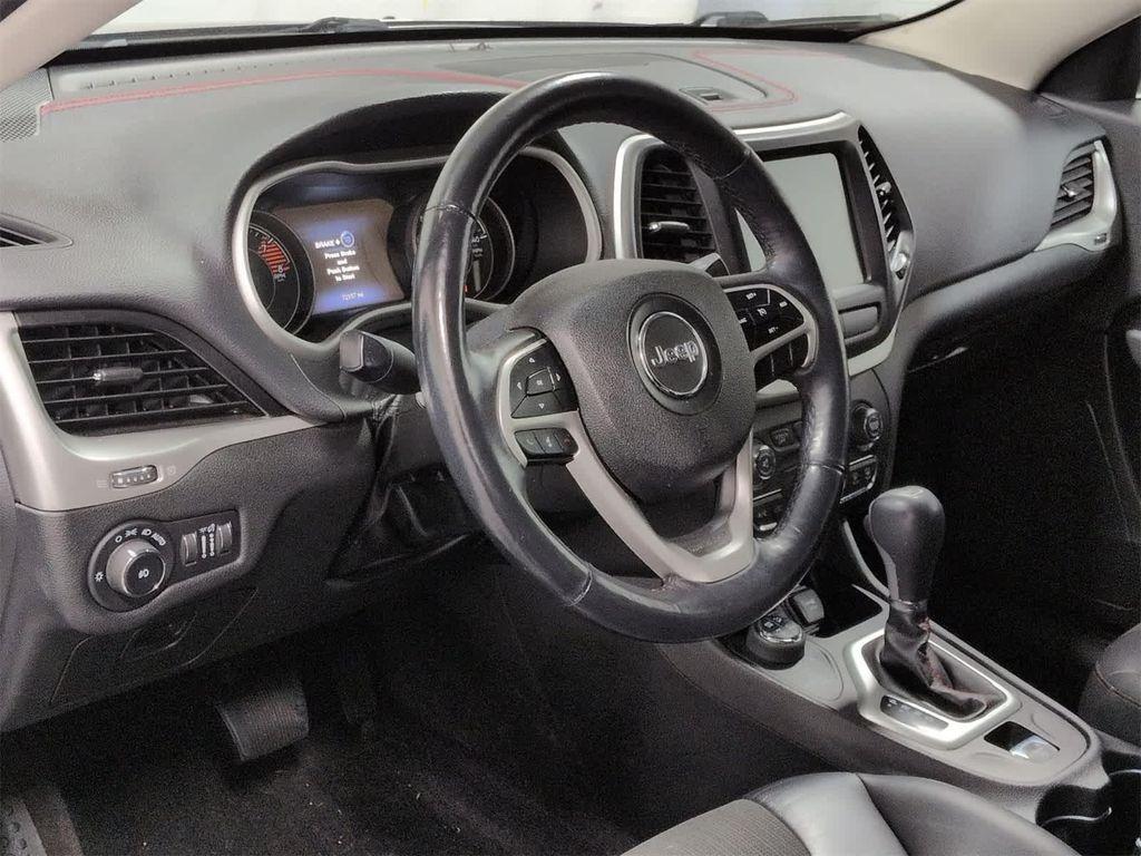 used 2018 Jeep Cherokee car, priced at $15,875