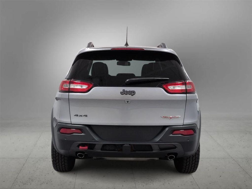 used 2018 Jeep Cherokee car, priced at $15,875