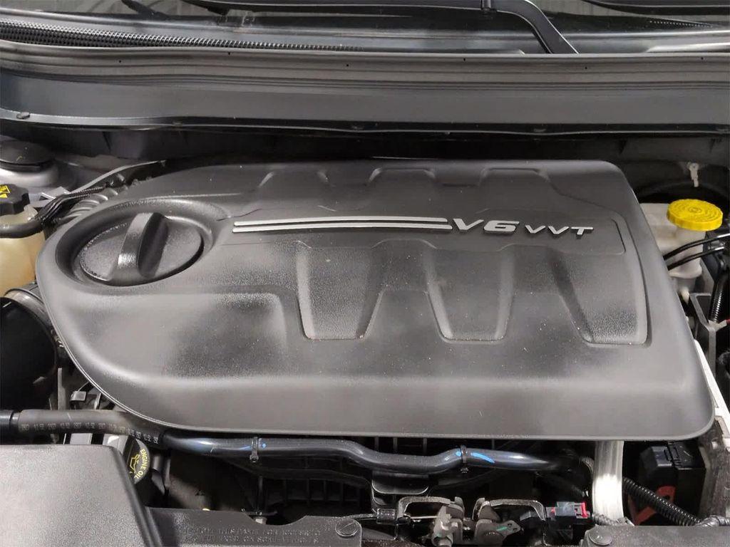 used 2018 Jeep Cherokee car, priced at $15,875