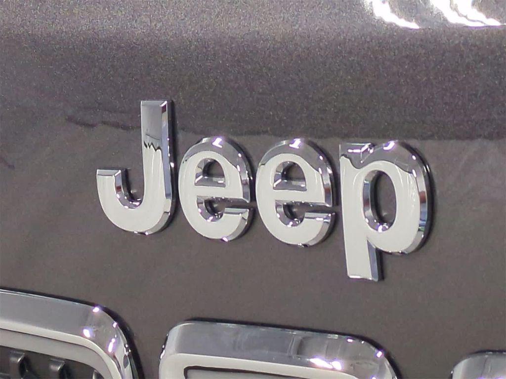 used 2022 Jeep Cherokee car, priced at $24,998