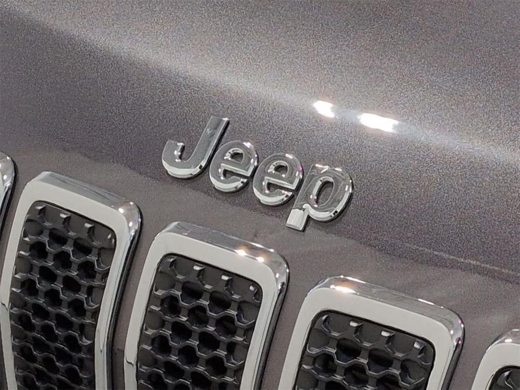 used 2021 Jeep Cherokee car, priced at $19,403