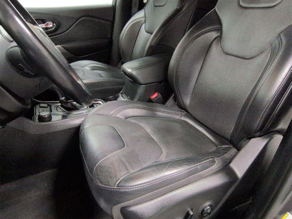 used 2021 Jeep Cherokee car, priced at $19,403