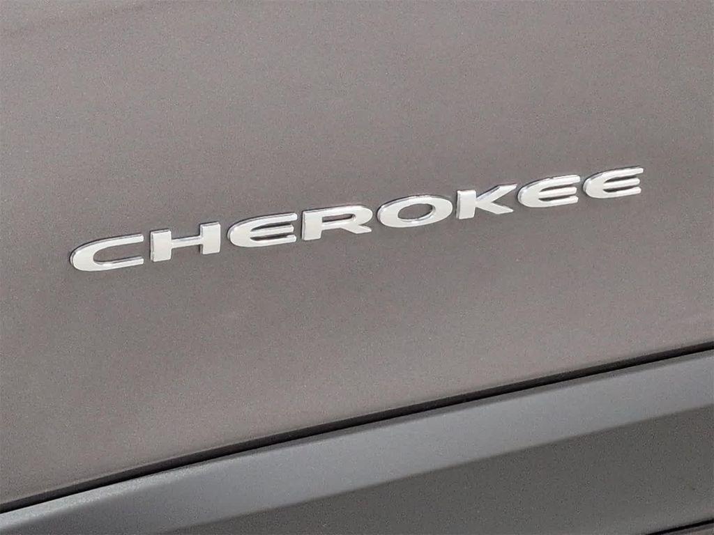 used 2021 Jeep Cherokee car, priced at $19,403