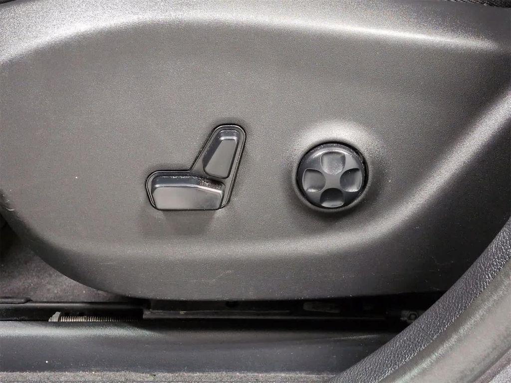 used 2021 Jeep Cherokee car, priced at $19,403