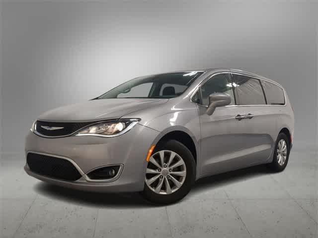 used 2018 Chrysler Pacifica car, priced at $12,331