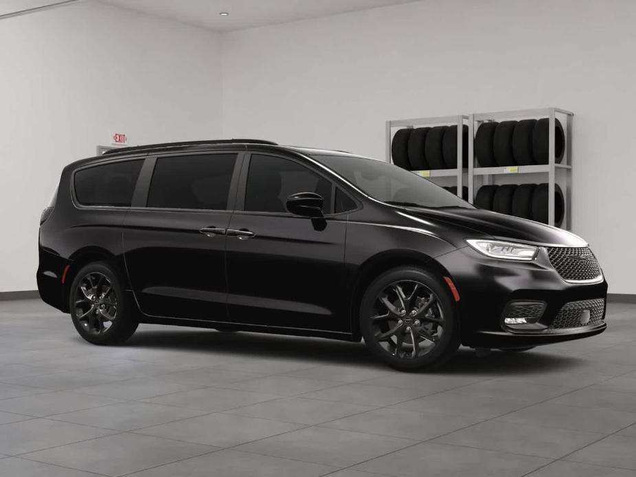 new 2024 Chrysler Pacifica car