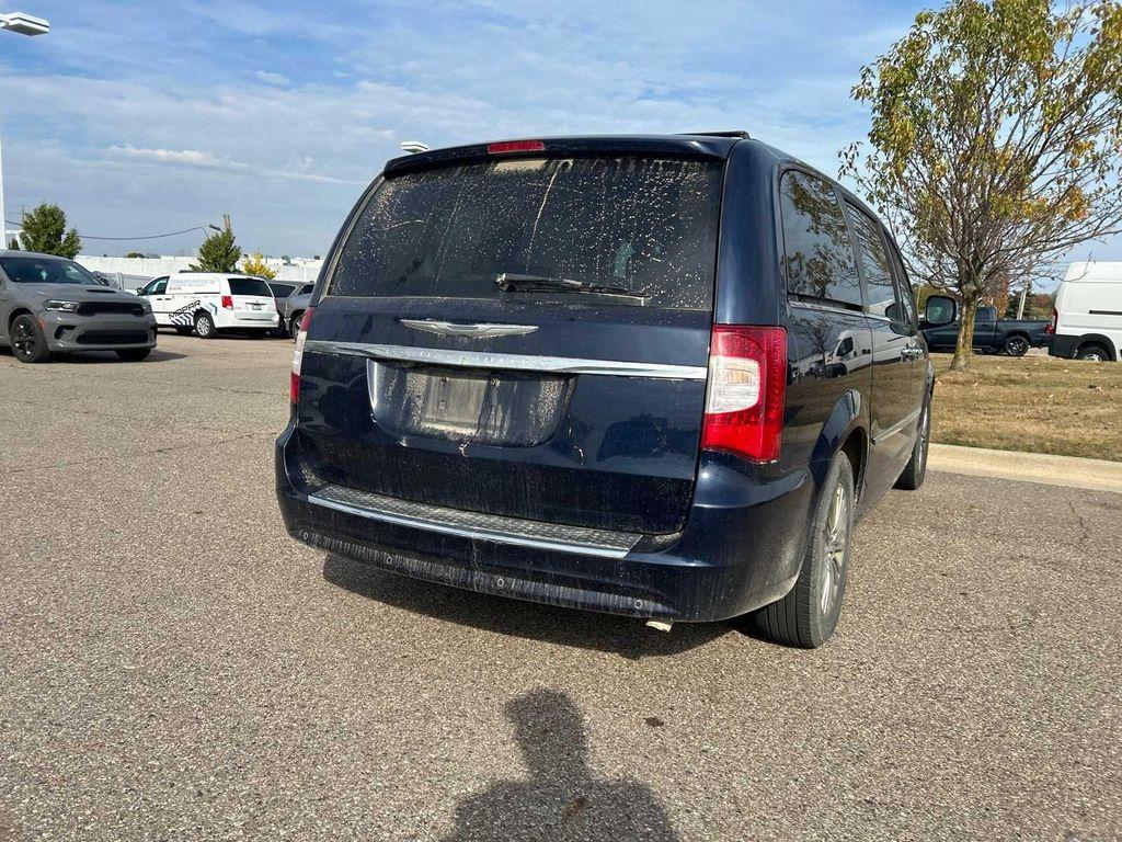 used 2016 Chrysler Town & Country car, priced at $9,264