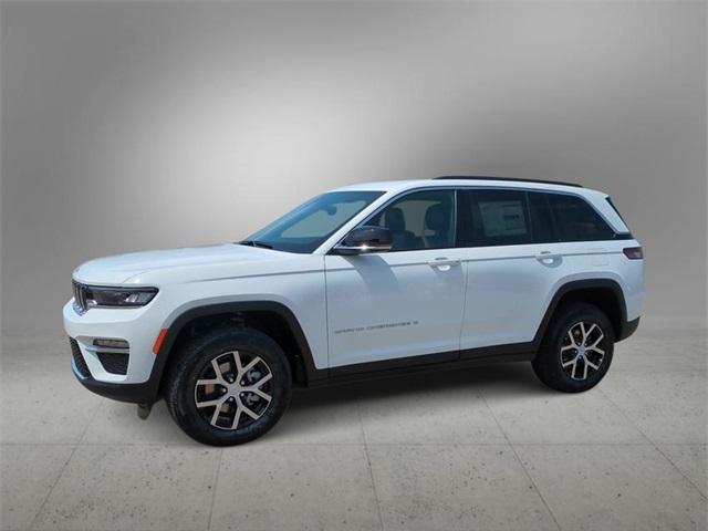 new 2024 Jeep Grand Cherokee car, priced at $44,950