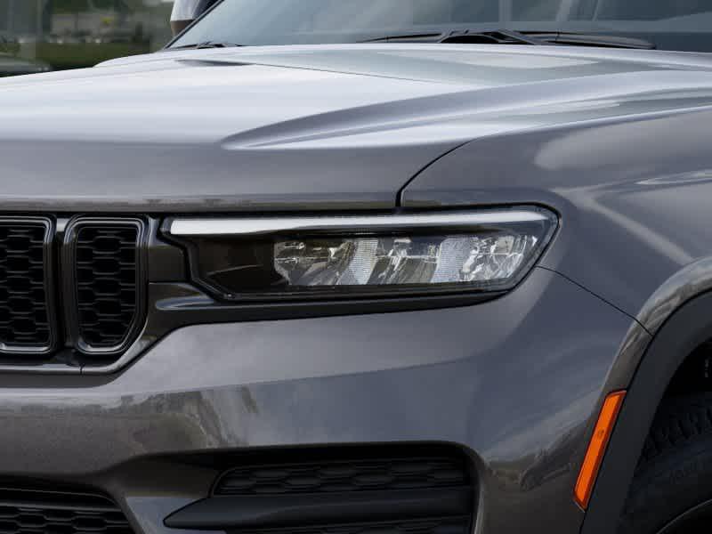 new 2025 Jeep Grand Cherokee car, priced at $42,779