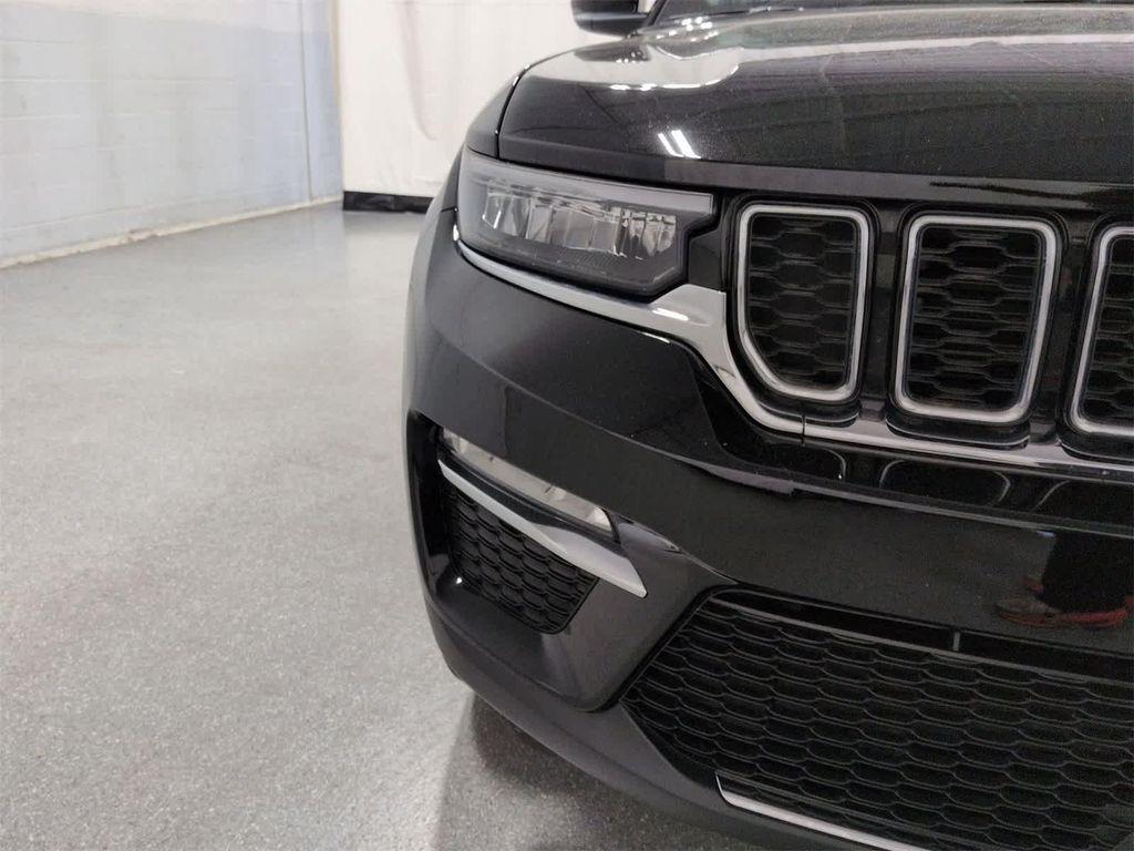 used 2023 Jeep Grand Cherokee car, priced at $33,330