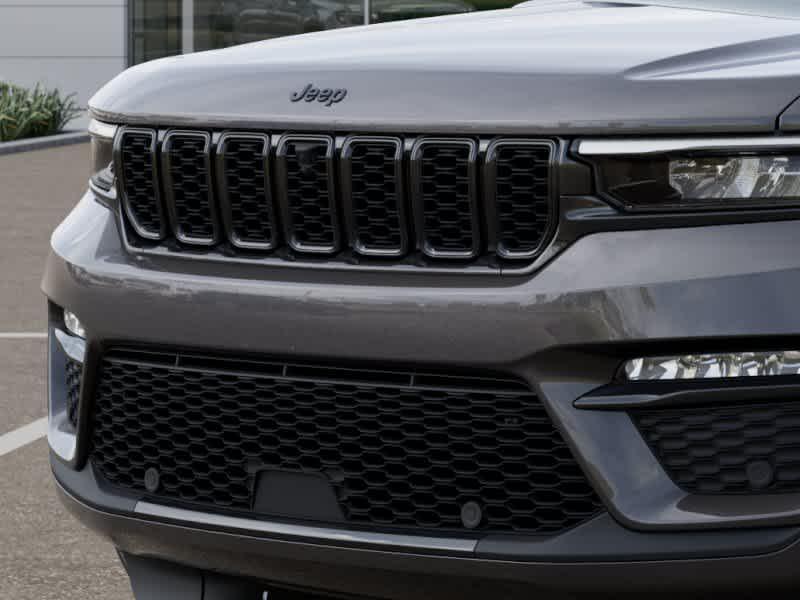 new 2025 Jeep Grand Cherokee car, priced at $51,705
