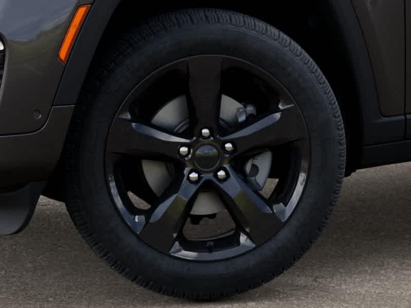 new 2025 Jeep Grand Cherokee car, priced at $51,705