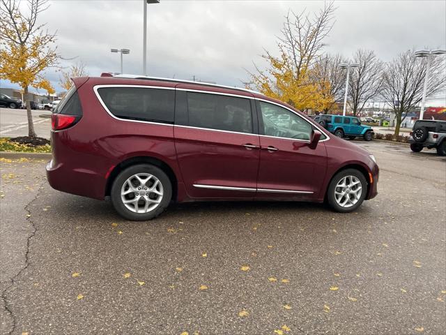 used 2018 Chrysler Pacifica car, priced at $16,882