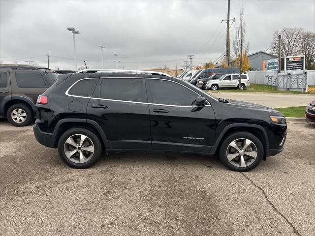 used 2020 Jeep Cherokee car, priced at $18,406