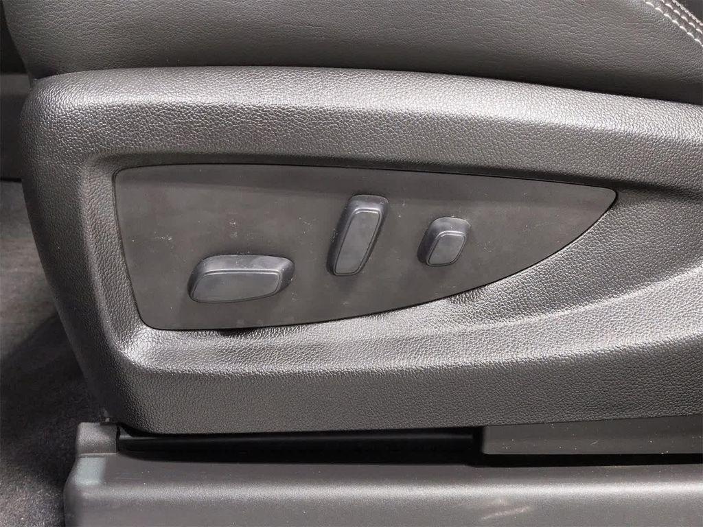 used 2020 GMC Yukon XL car, priced at $27,751