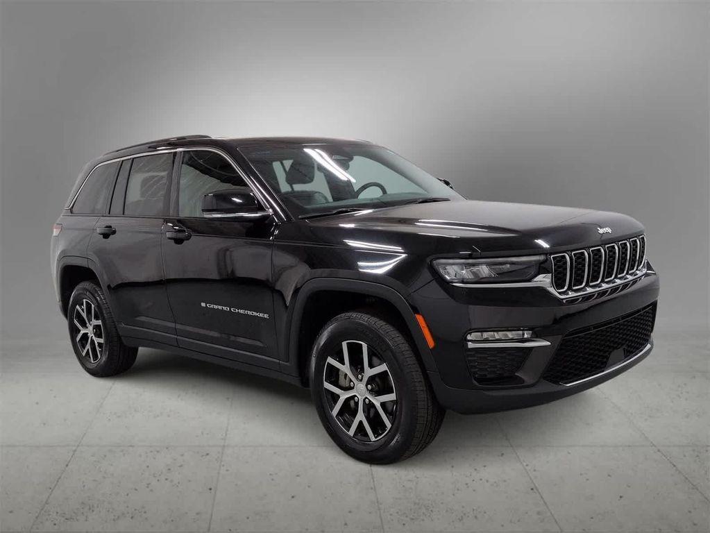 used 2024 Jeep Grand Cherokee car, priced at $32,998