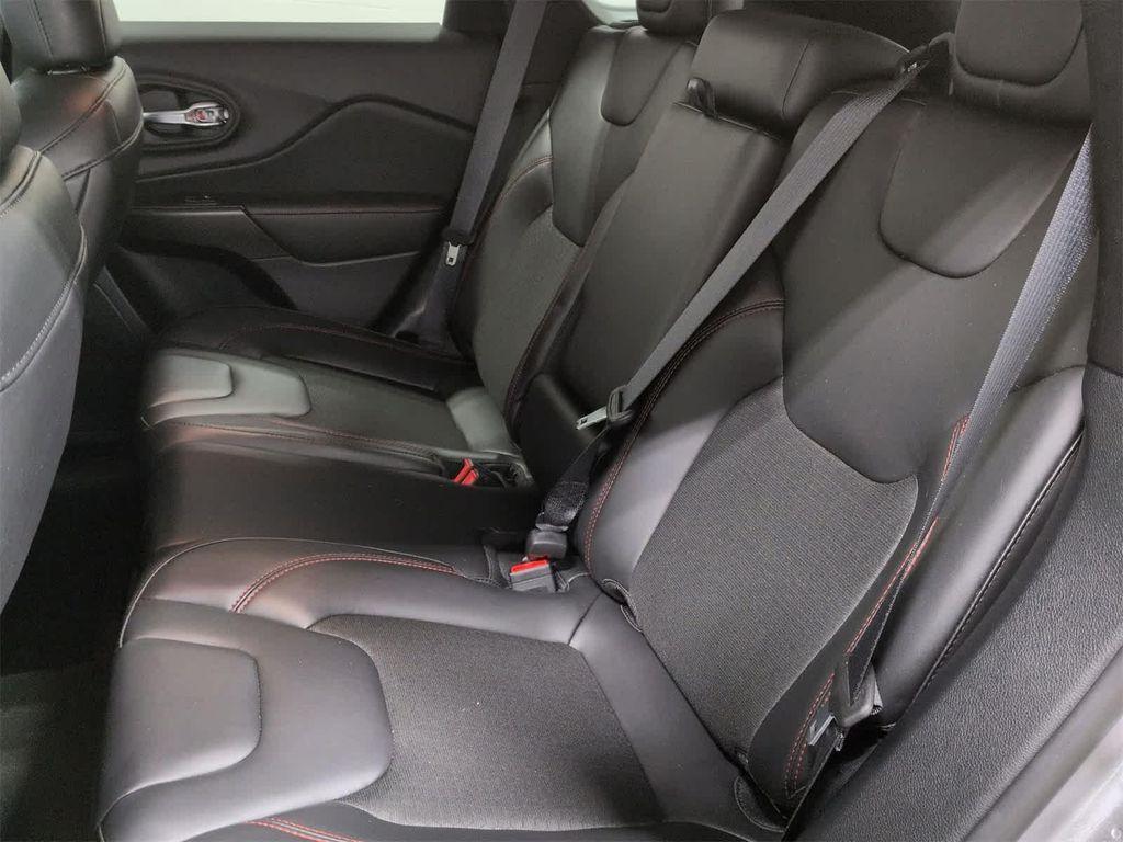 used 2020 Jeep Cherokee car, priced at $15,997