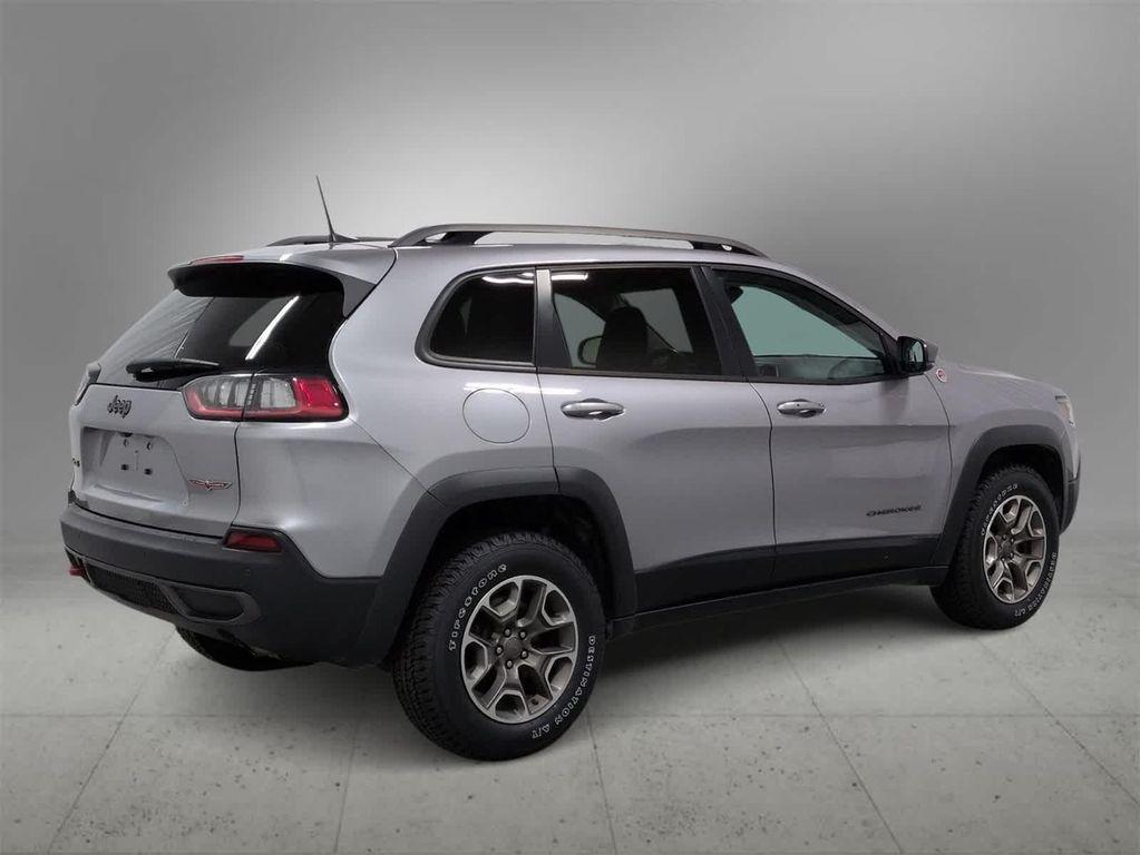 used 2020 Jeep Cherokee car, priced at $15,997