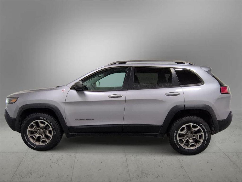 used 2020 Jeep Cherokee car, priced at $15,997