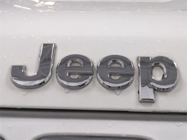 used 2014 Jeep Grand Cherokee car, priced at $11,551