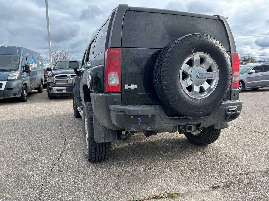 used 2009 Hummer H3 car, priced at $5,487