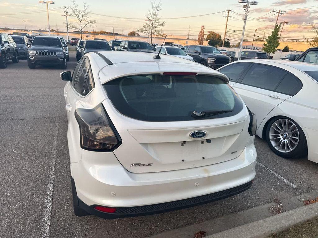 used 2012 Ford Focus car, priced at $900