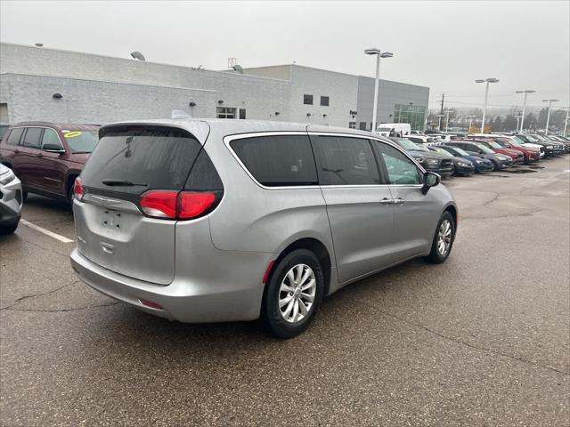 used 2017 Chrysler Pacifica car, priced at $11,430