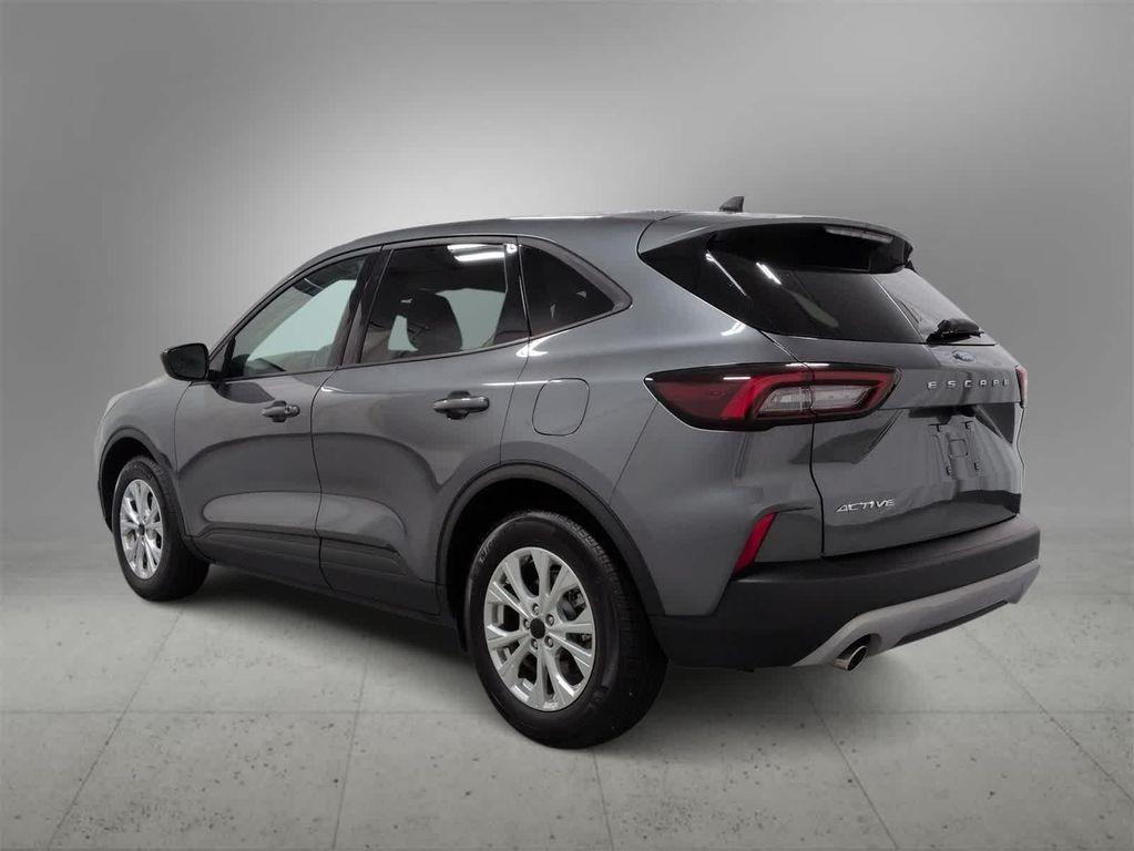 used 2025 Ford Escape car, priced at $22,400