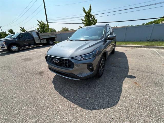 used 2025 Ford Escape PHEV car, priced at $32,000