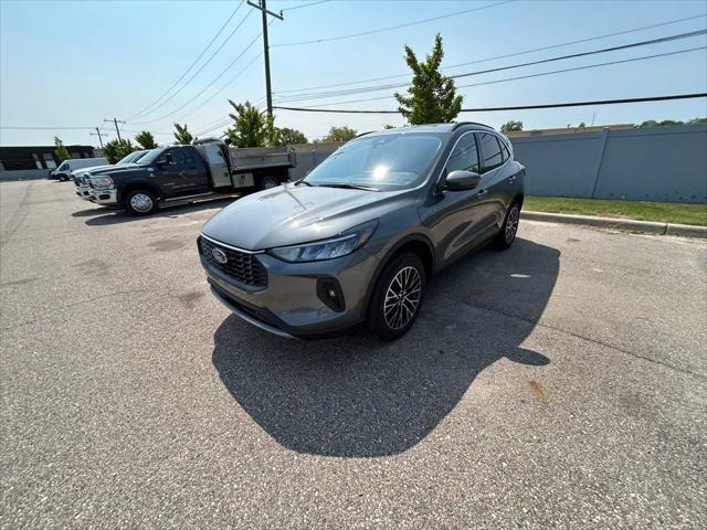 used 2025 Ford Escape PHEV car, priced at $32,000