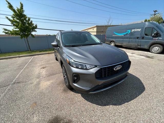 used 2025 Ford Escape PHEV car, priced at $32,000