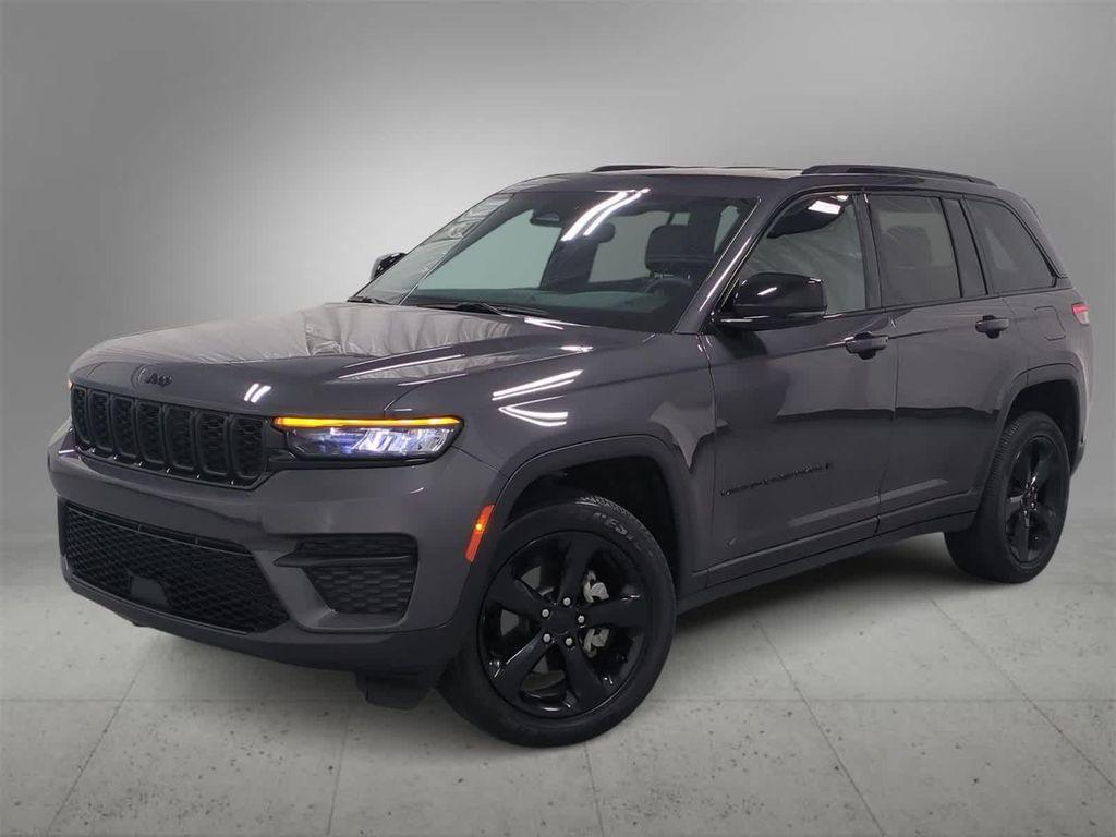 used 2023 Jeep Grand Cherokee car, priced at $34,290