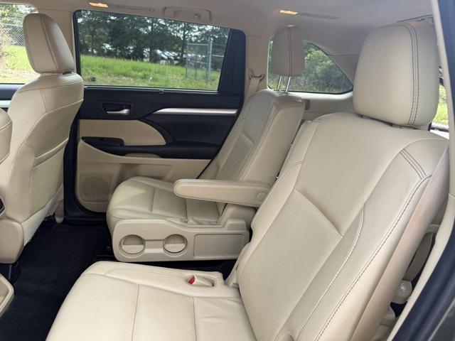 used 2017 Toyota Highlander car, priced at $24,681