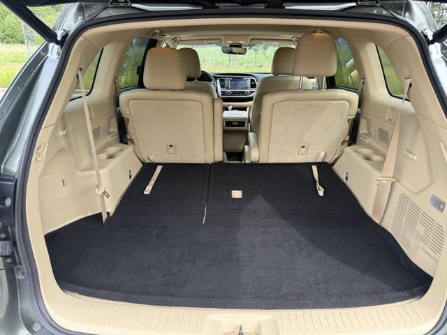 used 2017 Toyota Highlander car, priced at $24,681