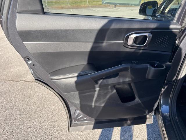 used 2023 Kia Sorento car, priced at $22,871