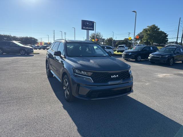 used 2023 Kia Sorento car, priced at $22,871