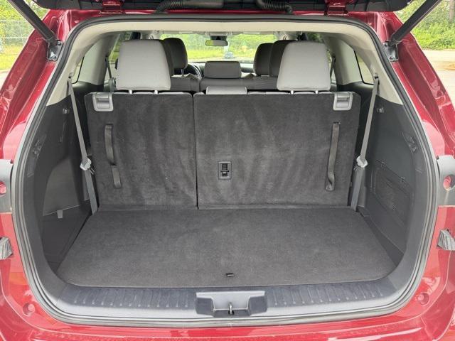 used 2023 Toyota Highlander car, priced at $34,515