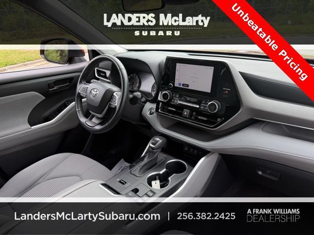 used 2023 Toyota Highlander car, priced at $29,000