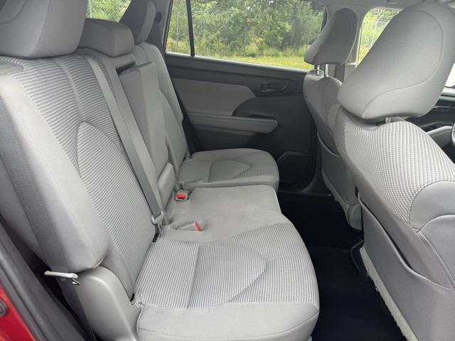 used 2023 Toyota Highlander car, priced at $34,515