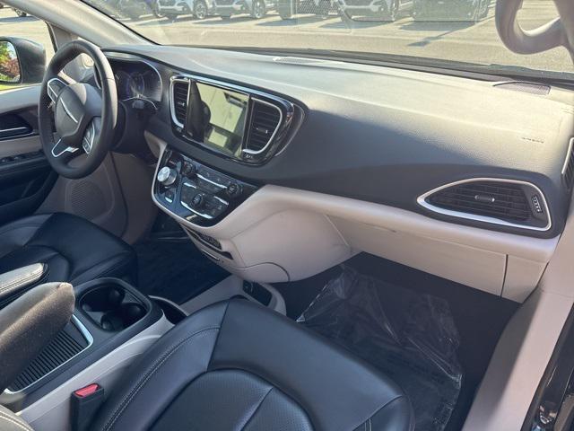 used 2023 Chrysler Pacifica car, priced at $28,450