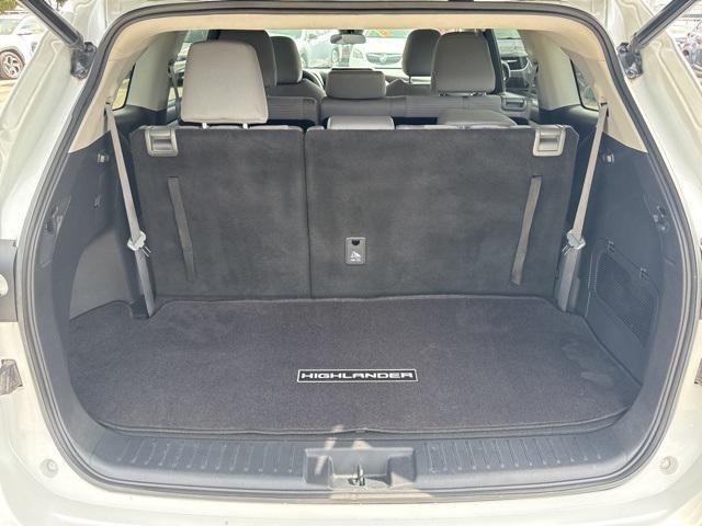 used 2023 Toyota Highlander car, priced at $32,825