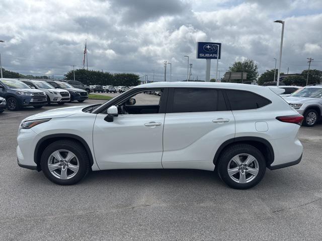 used 2023 Toyota Highlander car, priced at $32,825