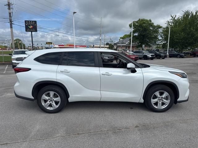 used 2023 Toyota Highlander car, priced at $32,825