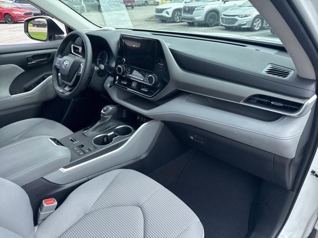 used 2023 Toyota Highlander car, priced at $32,825