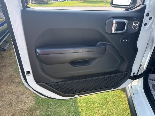 used 2018 Jeep Wrangler Unlimited car, priced at $34,195