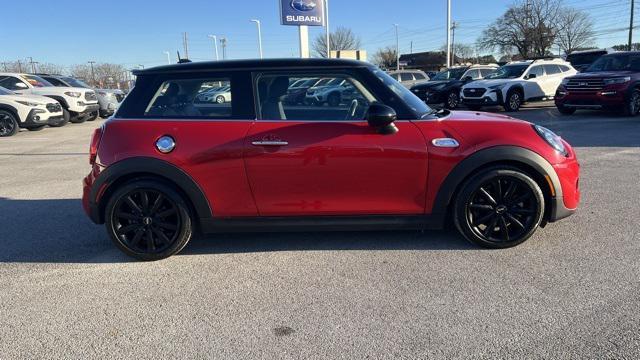 used 2019 MINI Hardtop car, priced at $18,668