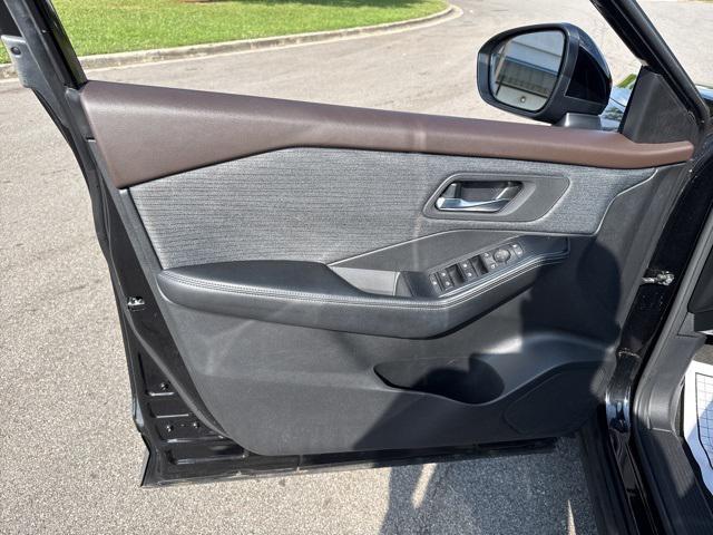 used 2021 Nissan Rogue car, priced at $22,456