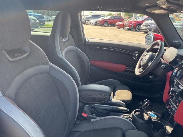 used 2021 MINI Hardtop car, priced at $28,358